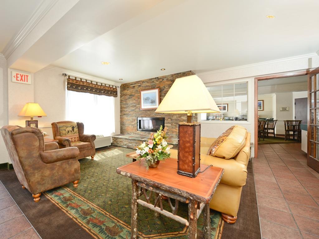 Clubhouse Inn West Yellowstone Exterior foto